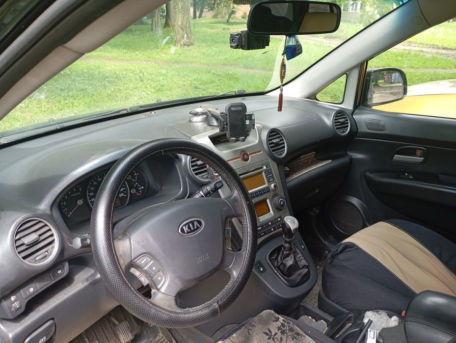 Кіа Каренс 2010р.Омін.