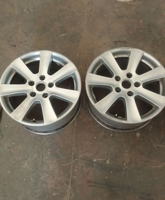 Dwa rodzaje felg .Aluminiowe felgi 17 cali 5/120 BMW ,OPEL.