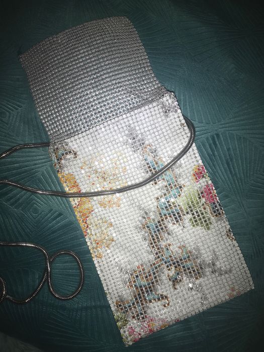 mała torebeczka połyskująca