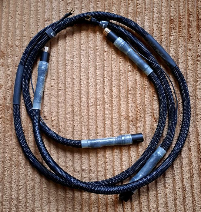 Harmonix HS-101 GP. 1m. RCA. 1,5 m. XLR