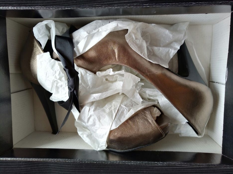 Sapatos bronze STAZA 37