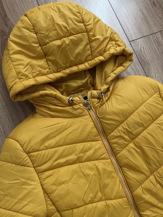 Весняна куртка