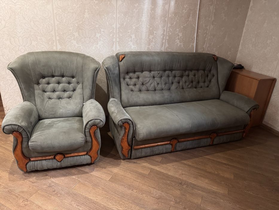 Диван розкладний,в комплекті з двума кріслами,тканина антикогіть