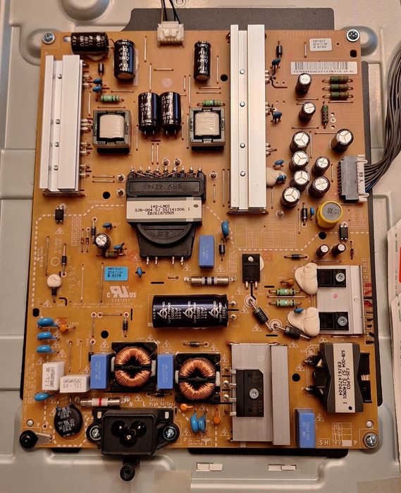 Fonte de alimentação EAX65.42.38.01