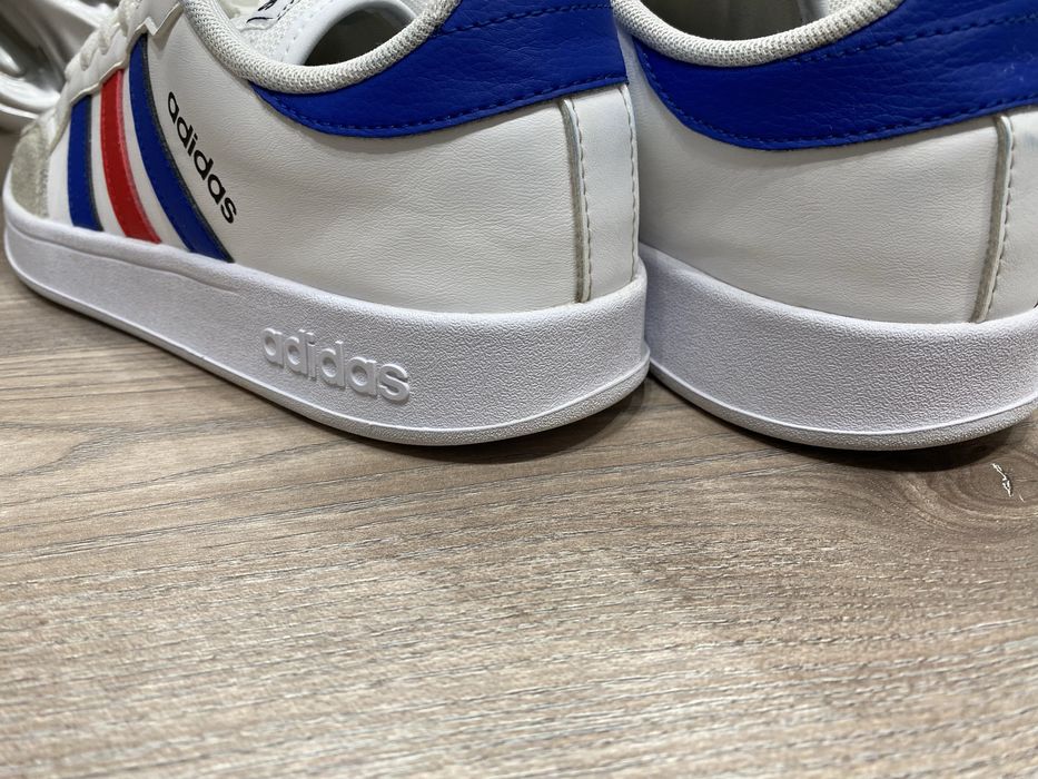 Кросівки Adidas breaknet
