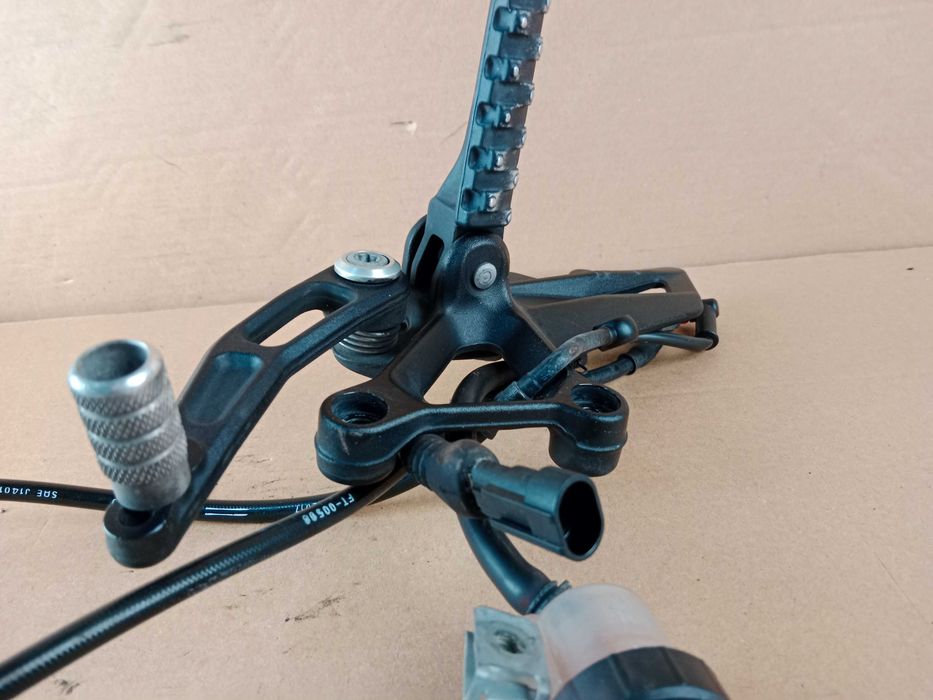 KTM Super Duke 1290 R Set Prawy Kierowcy Przód Pompa Dźwignia 17-20