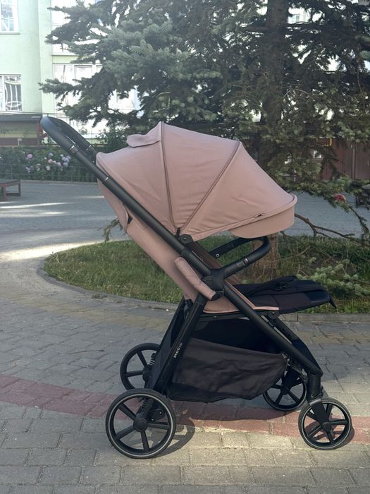 Дитячий візочок Carello Bravo Lite