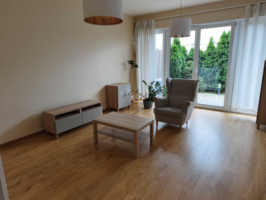 Mieszkanie 70m2 z ogrodem i dwoma miejscami parkingowymi + ogródek