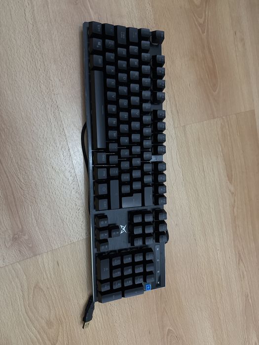 Teclado Matrics X Breed como novo