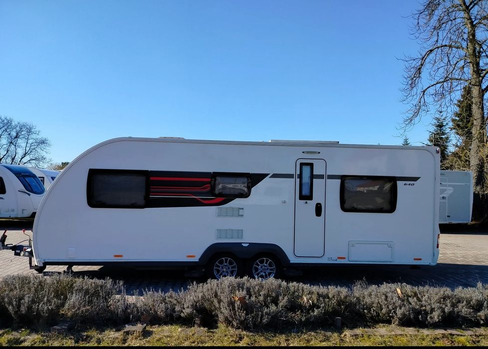 Sterling Eccles 640 6 місць