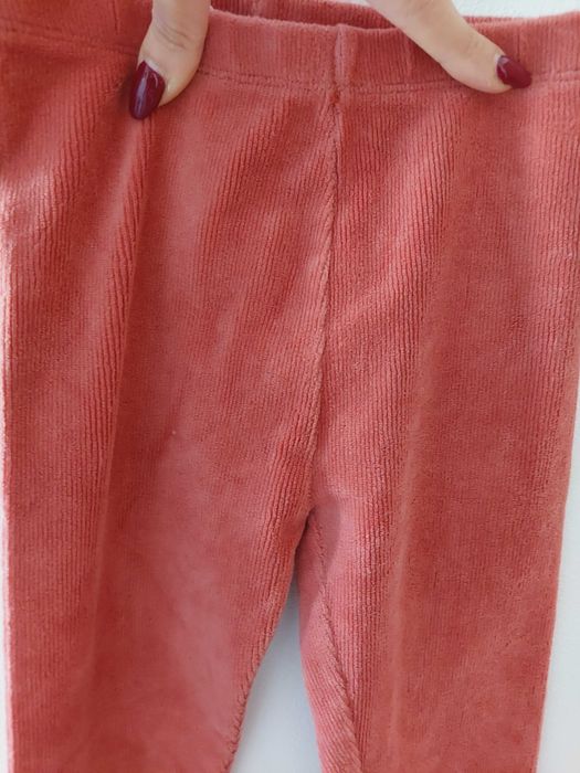 Koralowe legginsy welurowe prążkowane 3-4l 98-104 cm