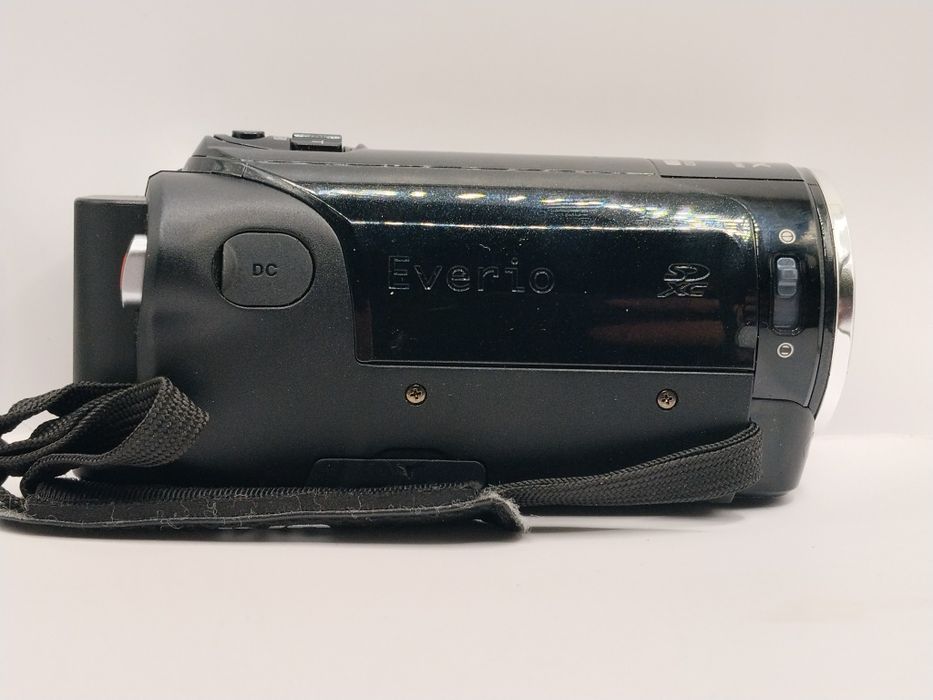 Видеокамера JVC GZ-E150BE
