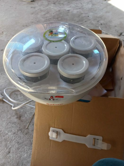Продам електро прилади для кухні, йогуртницю, кавоварку, пароварку, тостер та міксер