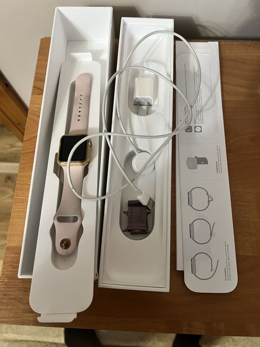 Apple watch 3, червона кнопка