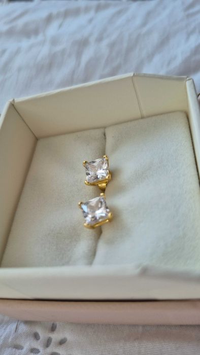 Kolczyki zapinane na sztyft