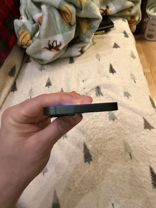 Sprzedam iPhone 13, 128 GB - stan idealny