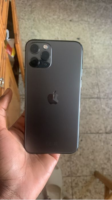 Iphone 11 pro 64 gb 140€