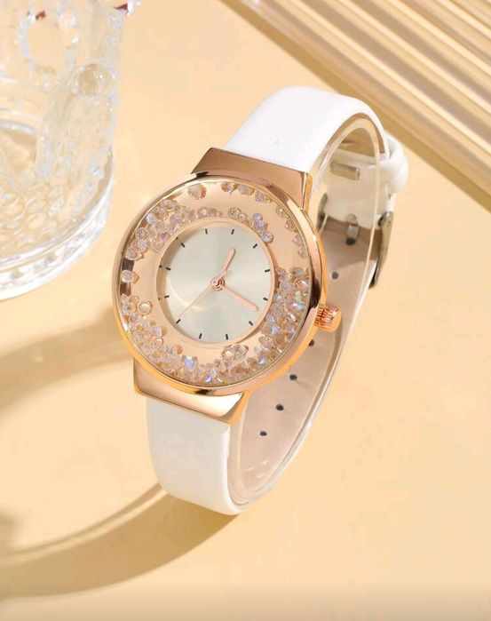 Zegarek kwarcowy z kryształkami