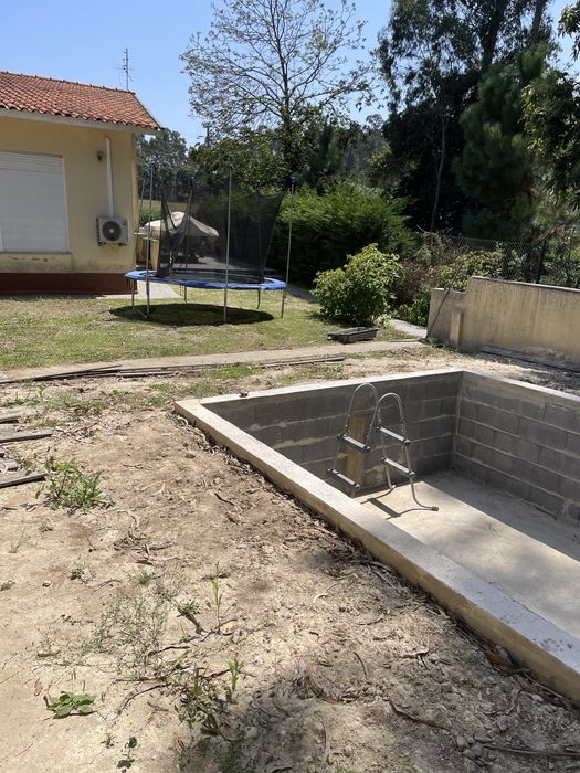 Vendo moradia térrea