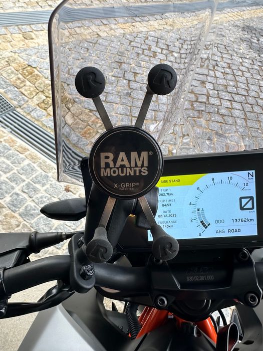 KTM Duke 125 - Ano 2023