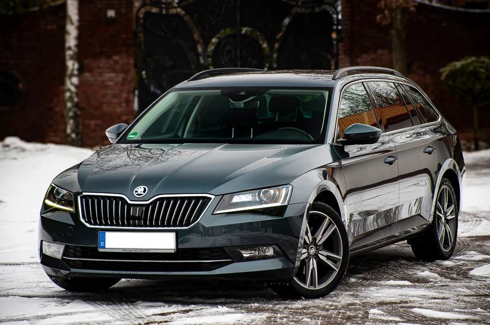 Skoda Superb 2.0D(150KM) el. klapa+fotele  XENON  ledy  Navi  PDC z NIEMIEC!