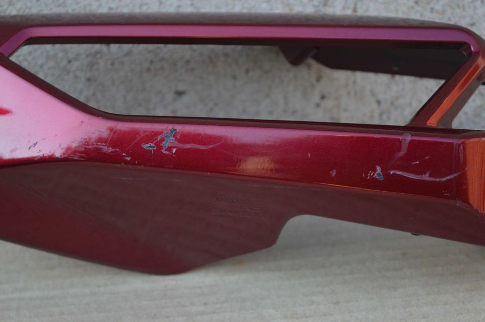 Honda GL 1800 Gold Wing '18r+ OBUDOWA lusterka prawa