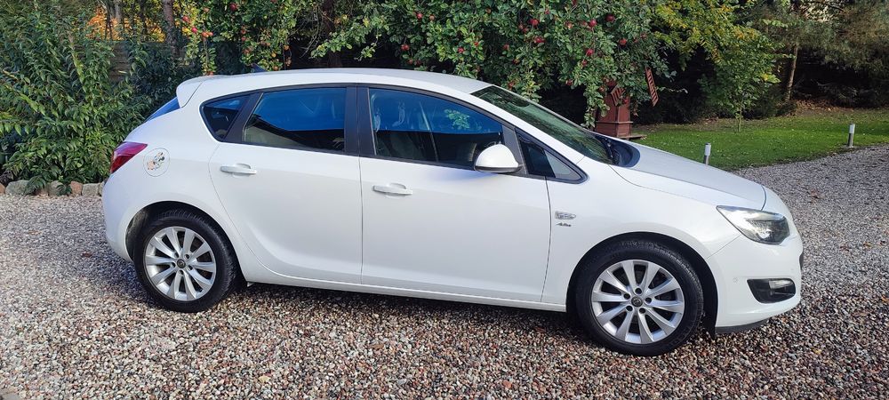 Sprzedam Opel Astra J