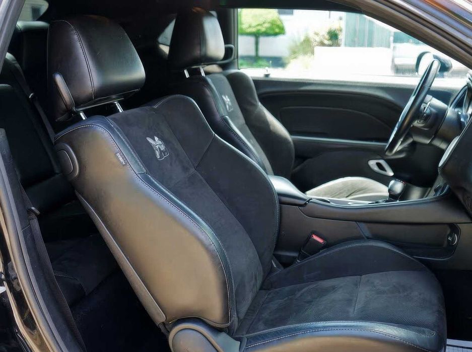 Dodge Challenger      2020