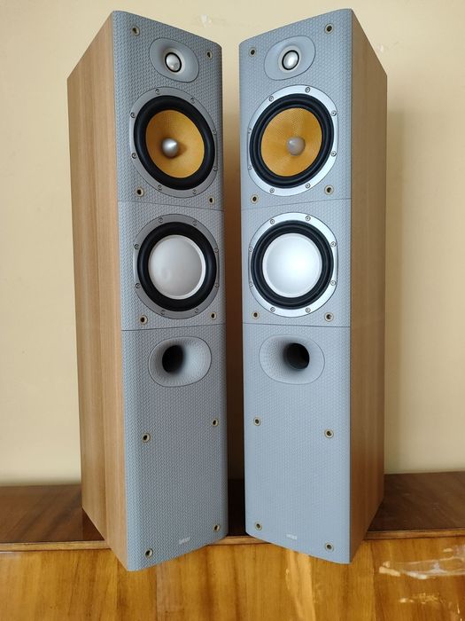Акустика Bowers & Wilkins DM603 S3