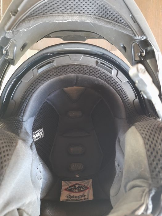 Capacete com intercomunicador