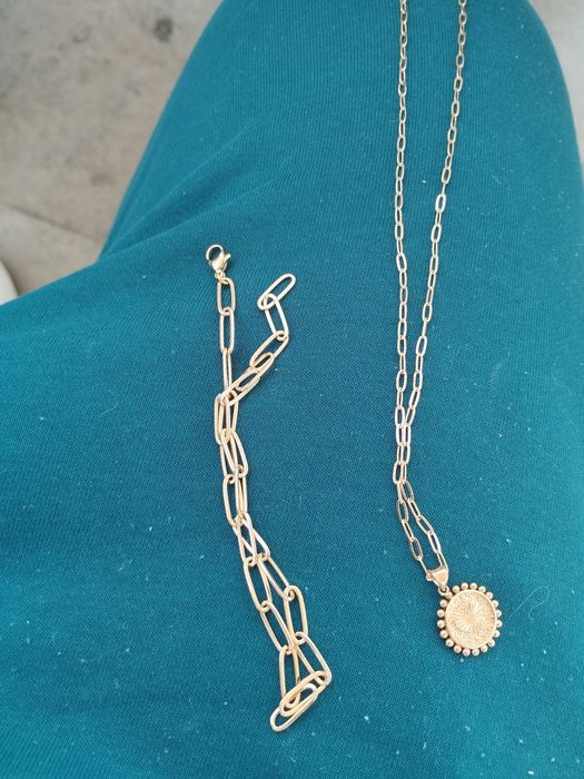 Colar banhado a ouro