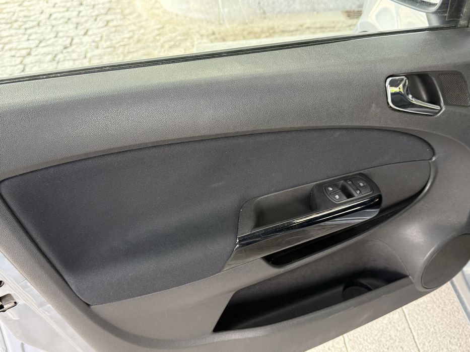 Opel corsa D 1.3cdti