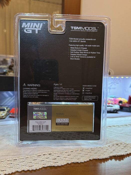 MiniGT Nissan Z VeilSide
