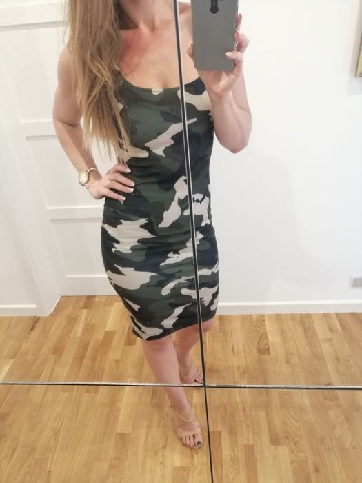 Zara sukienka moro midi