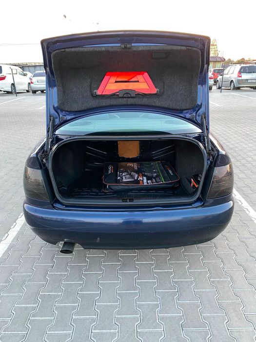 Audi A4 B5 1.6 АКПП