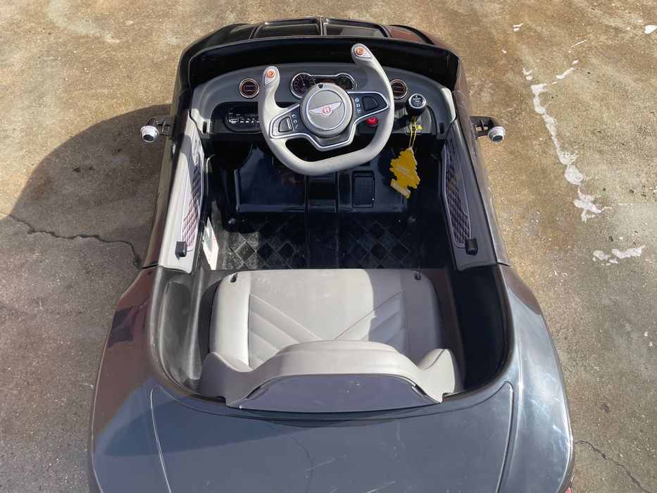 Carrinho elétrico criança