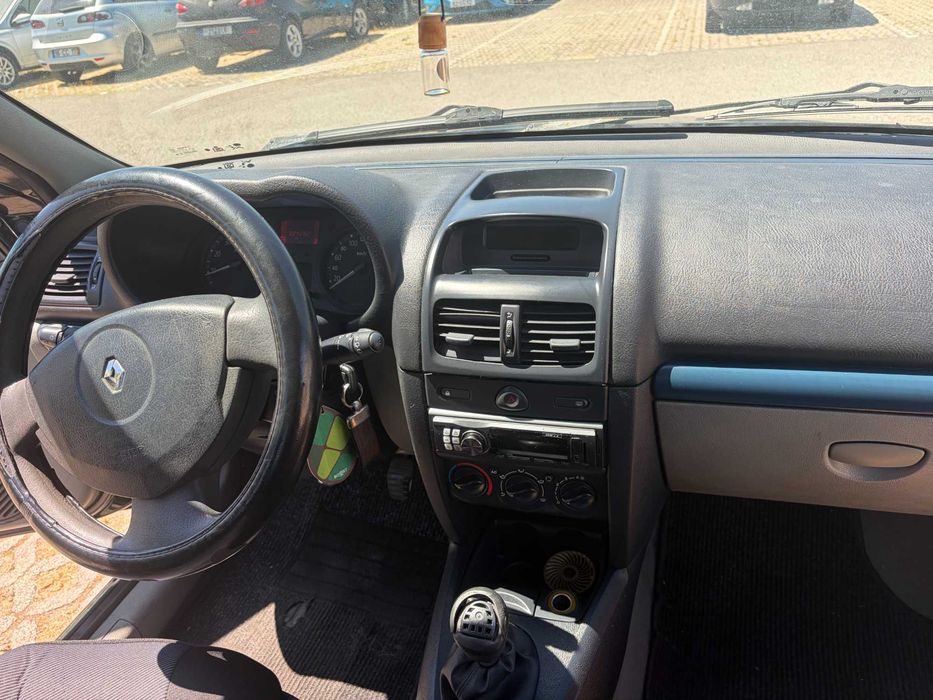Vende-se Renault Clio