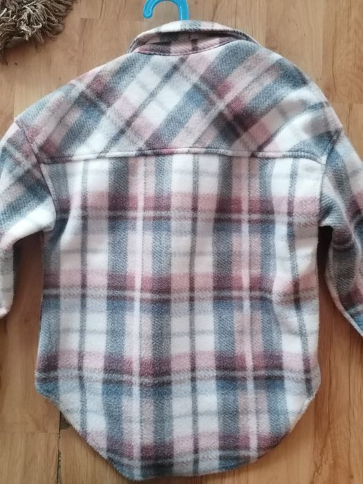 Piękna ciepła kurtka koszulowa 134 destination