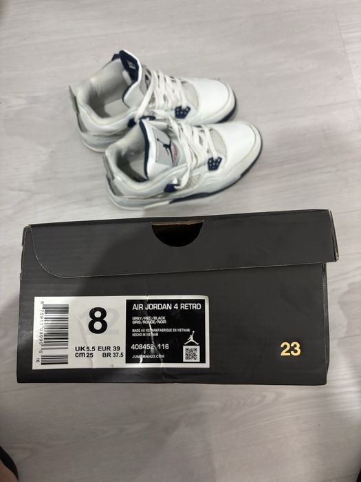 Jordan 4.