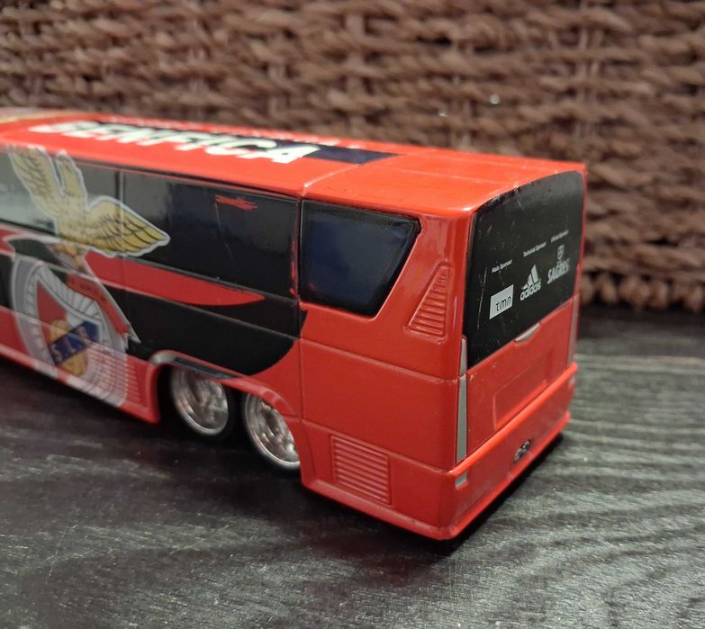 Autocarro Sport Lisboa e Benfica