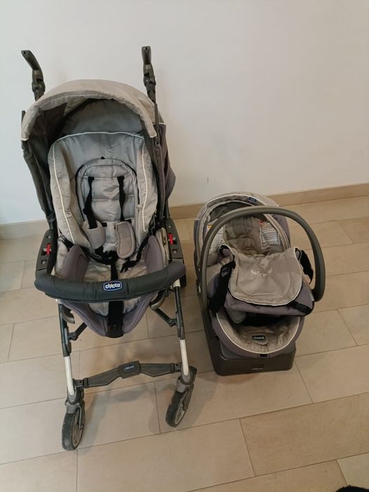 Carrinho de bebê trio chico