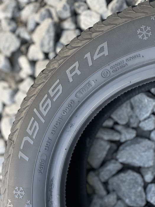 Продам комплект зимових шин Vredestain 175/65 R14