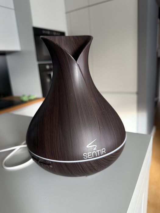 Nawilżacz powietrza Sentir – ciemny brąz, stan idealny + pilot