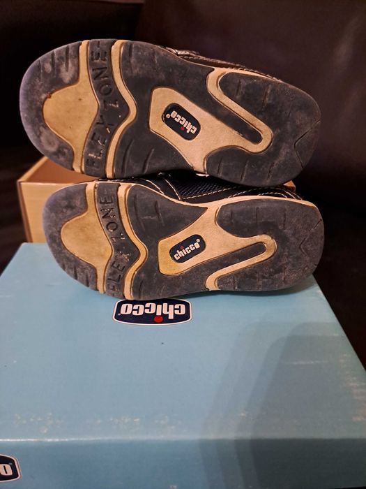 Tenis Chico nº24
