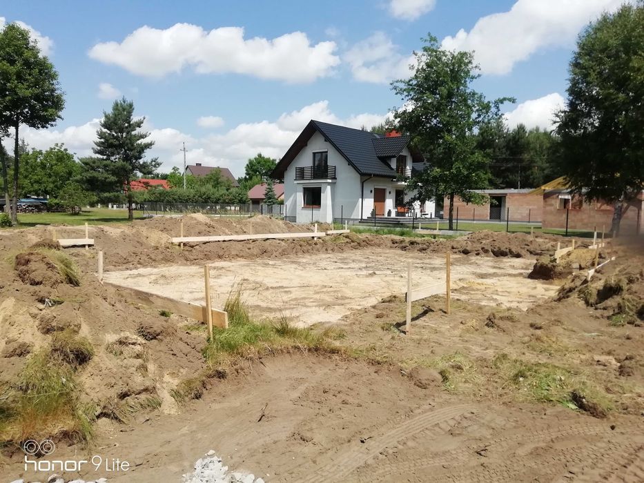 Usługi ogólnobudowlane, budowa domów od podstaw, dachy, remonty.
