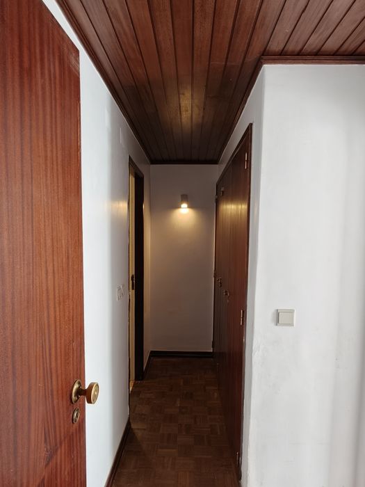 Quarto para Arrendar Portela