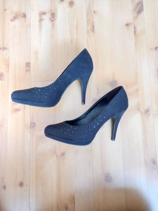 Buty na obcasie rozm. 39