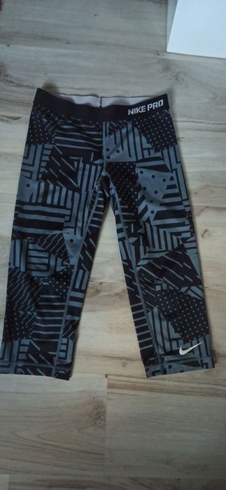 Legginsy rybaczki Nike Pro S