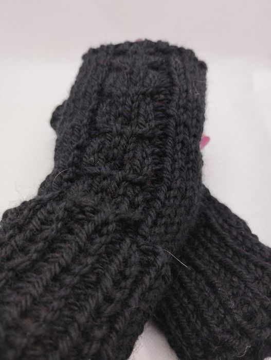 Czarne mitenki; rękawiczki; 100% wełna; handmade