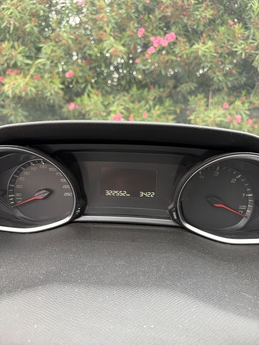 Peugeot 308 SW 1.6 BLUEHDI 120cv